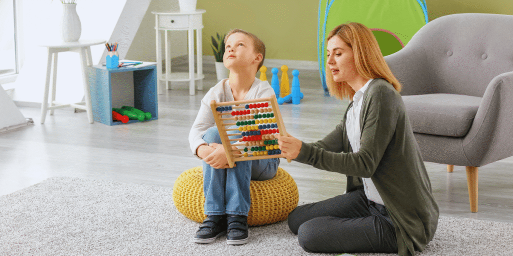 Terapeuta ocupacional no autismo infantil