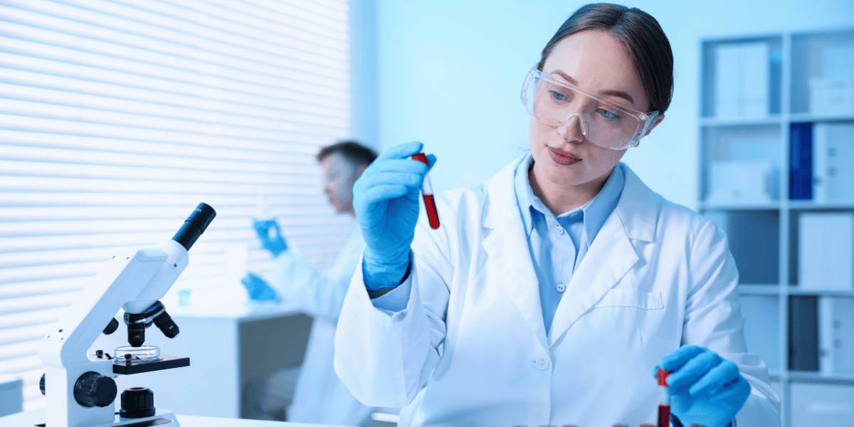 Como é o estágio no curso de Biomedicina?